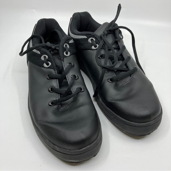 Olsen Shoes - Olsen  Black Leather Curling Shoes